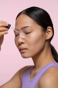 How To Apply Dead Sea Cosmetics Eye Serum?