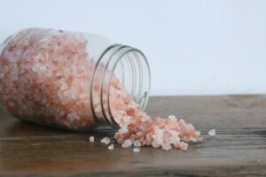 Dead Sea salt vs Epsom salt comparison for skincare and bath treatments